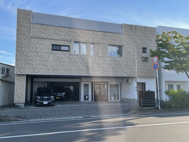 秋田中央店外観
