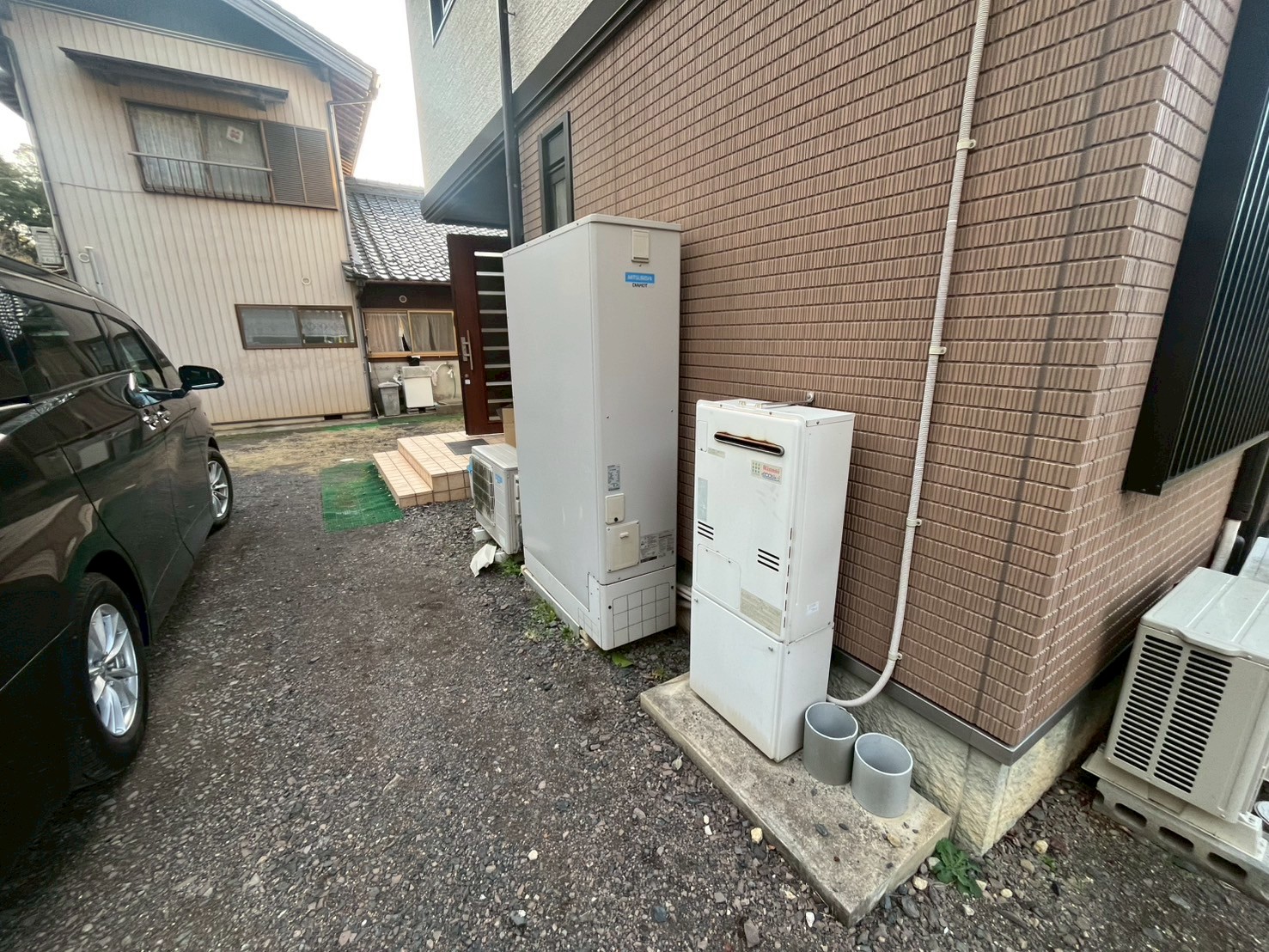 三菱