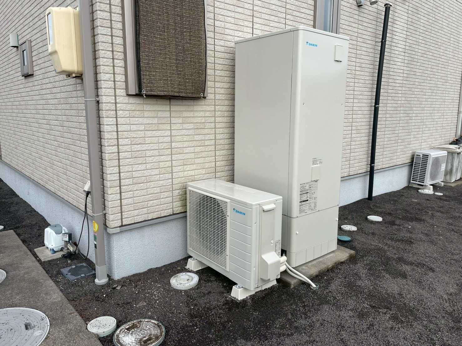 EQN37ZFV