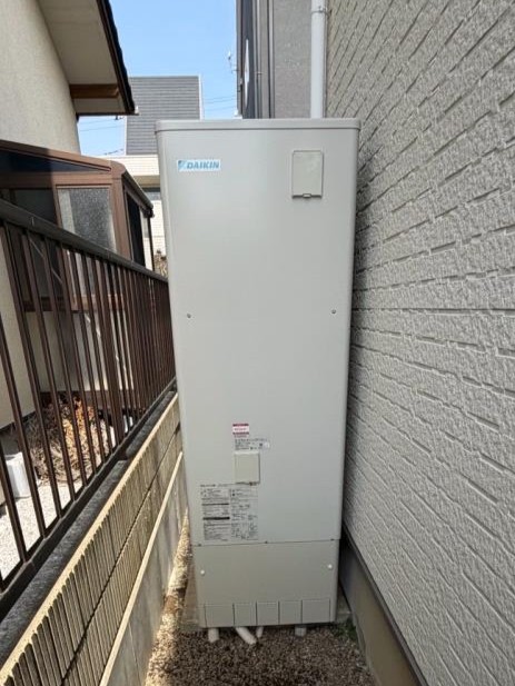 EQX37YFV