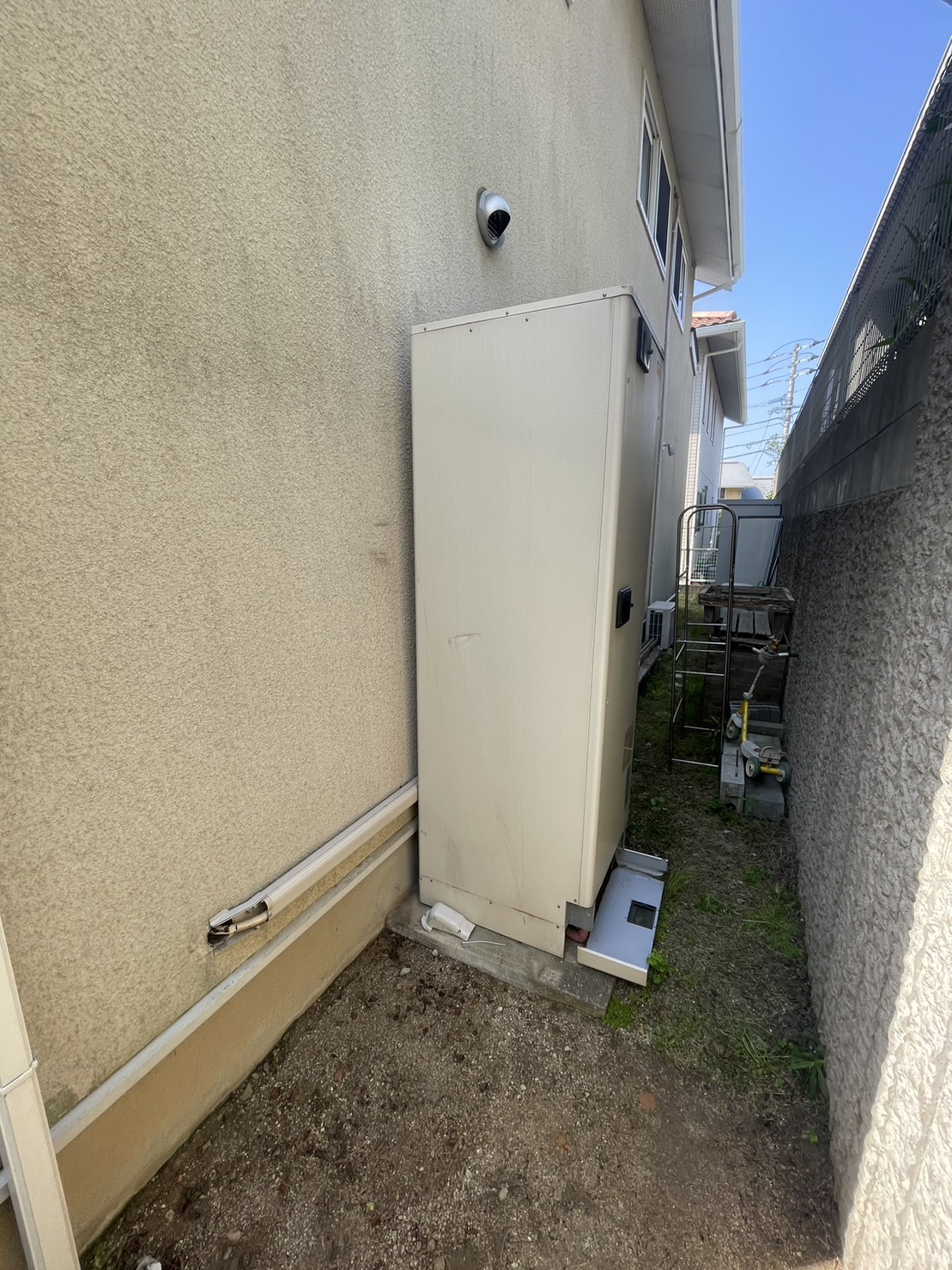 電気温水器（型式不明）