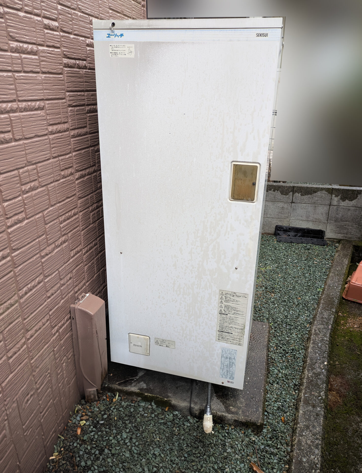 製品名：ユーリッチ　電気温水器　※型番不明