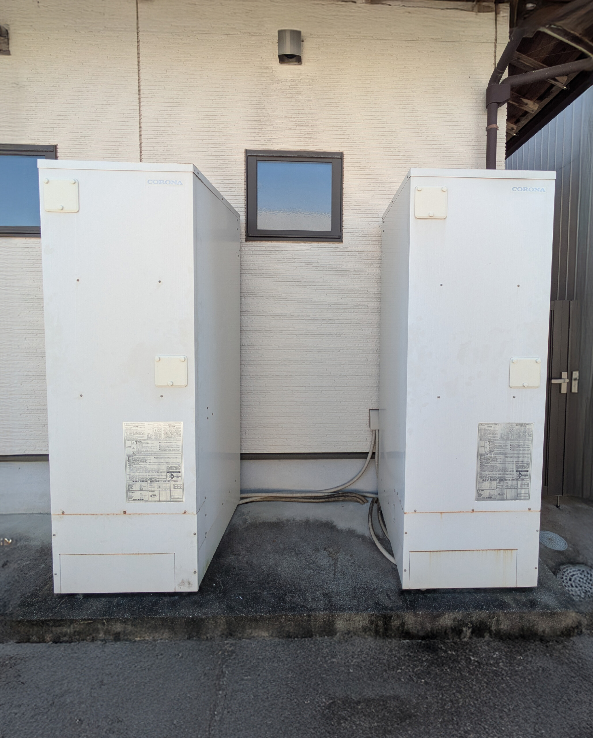 UWH-3717AD2U　電気温水器　フルオート　370L