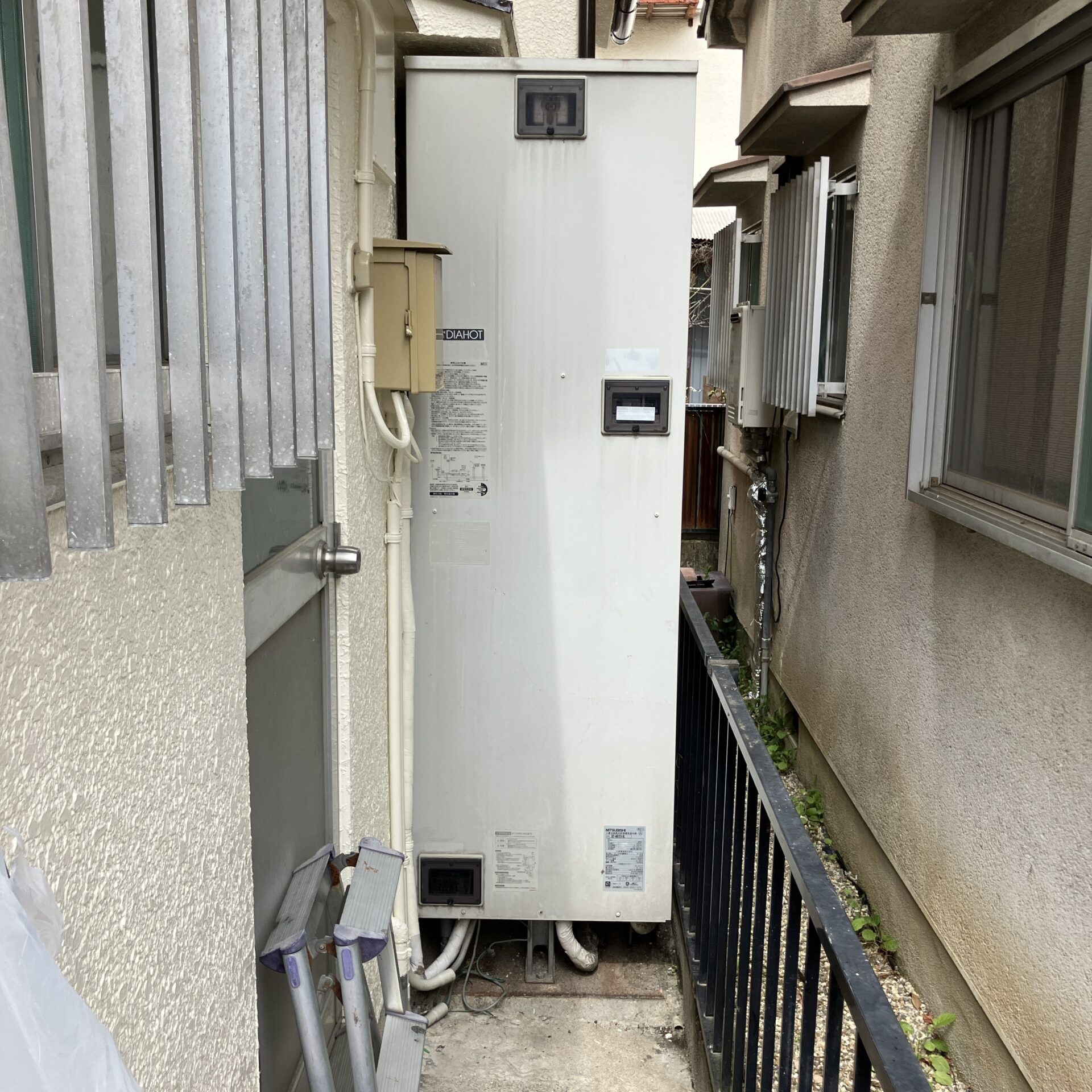 SRT-4667CFU-BL(電気温水器)