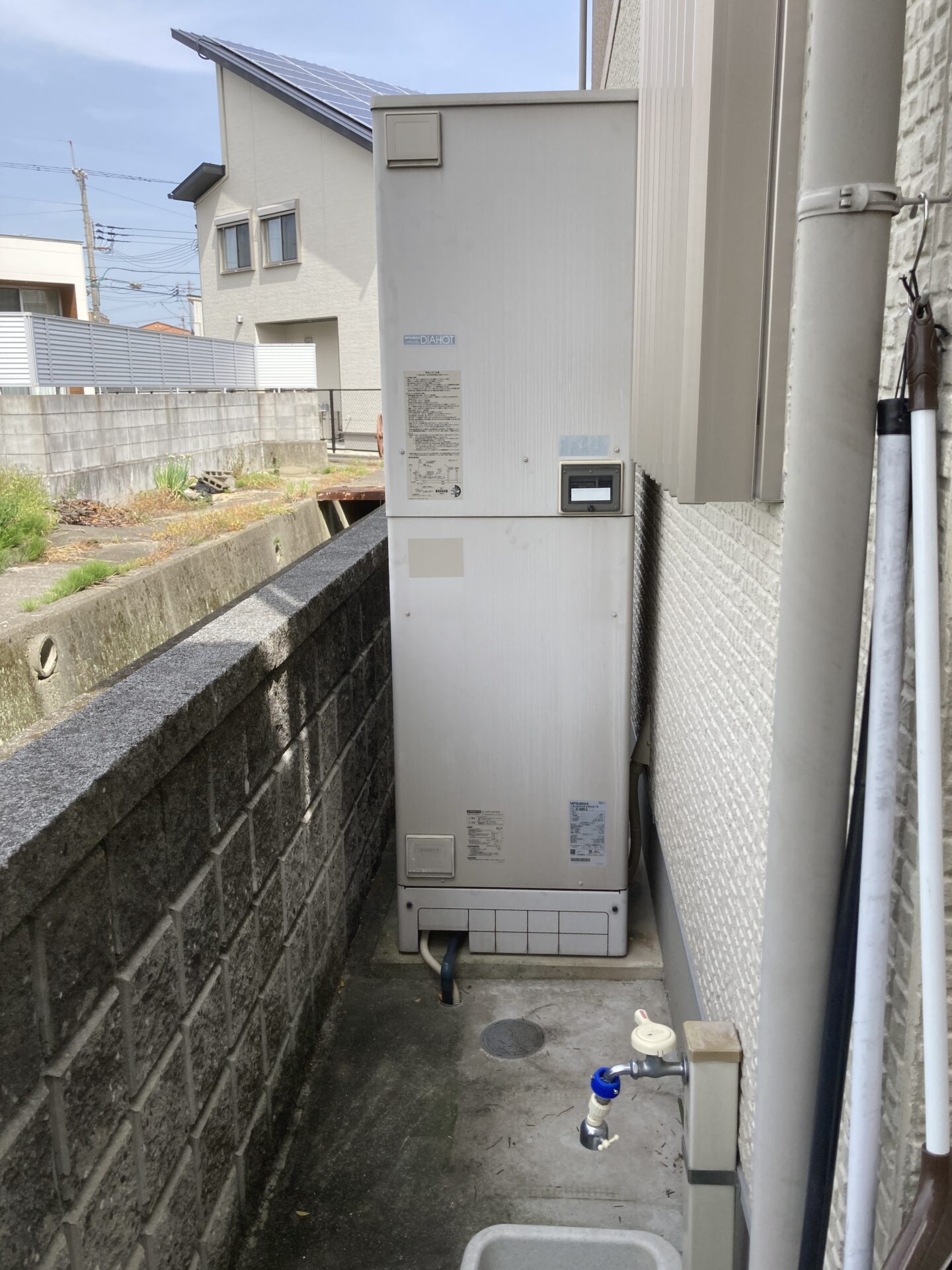 SRT-4668WFU-BL(電気温水器)