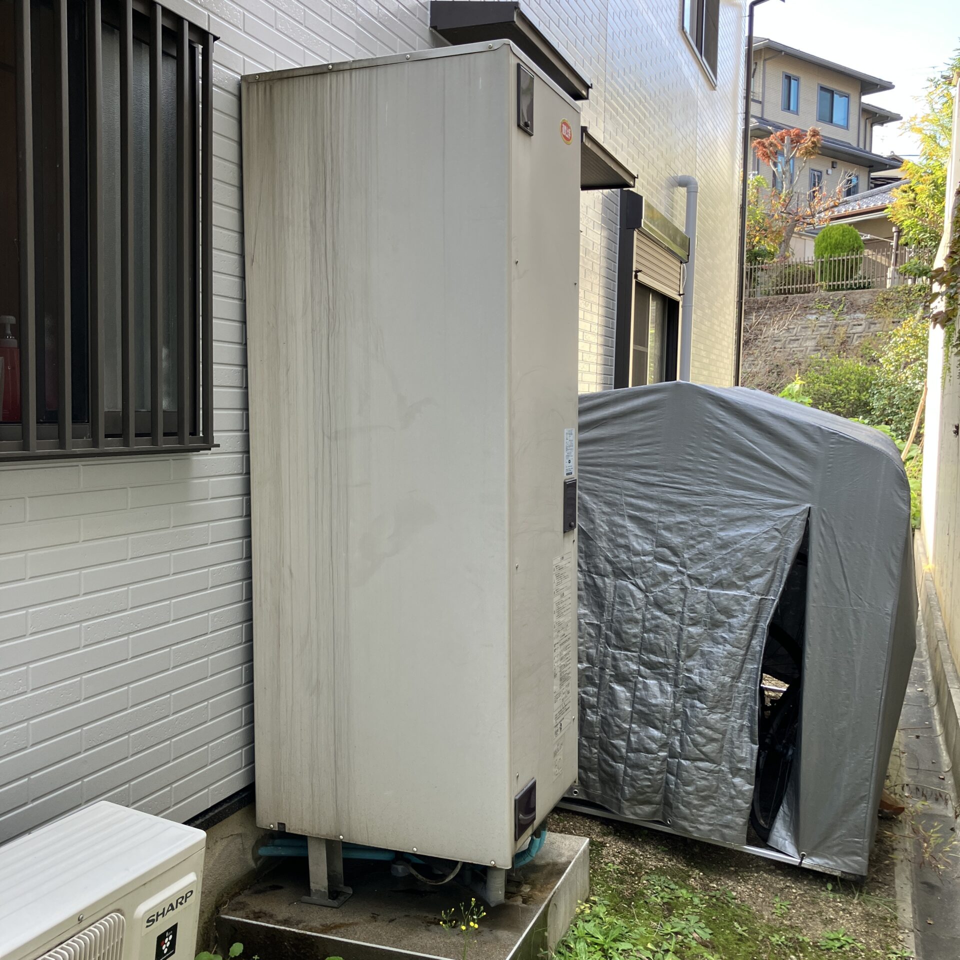 BE-F46BWU(電気温水器)