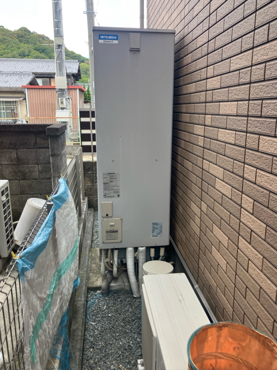 SRT-HPT46W5