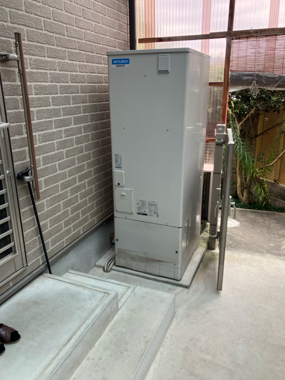 SRT-HPT37W6