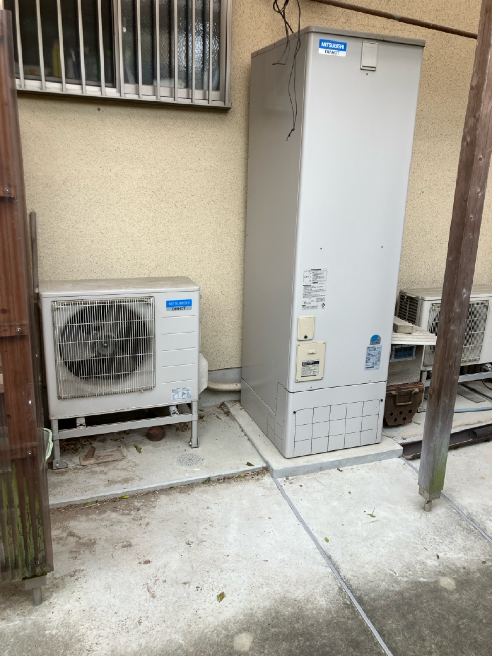 SRT-HPT46WUX5