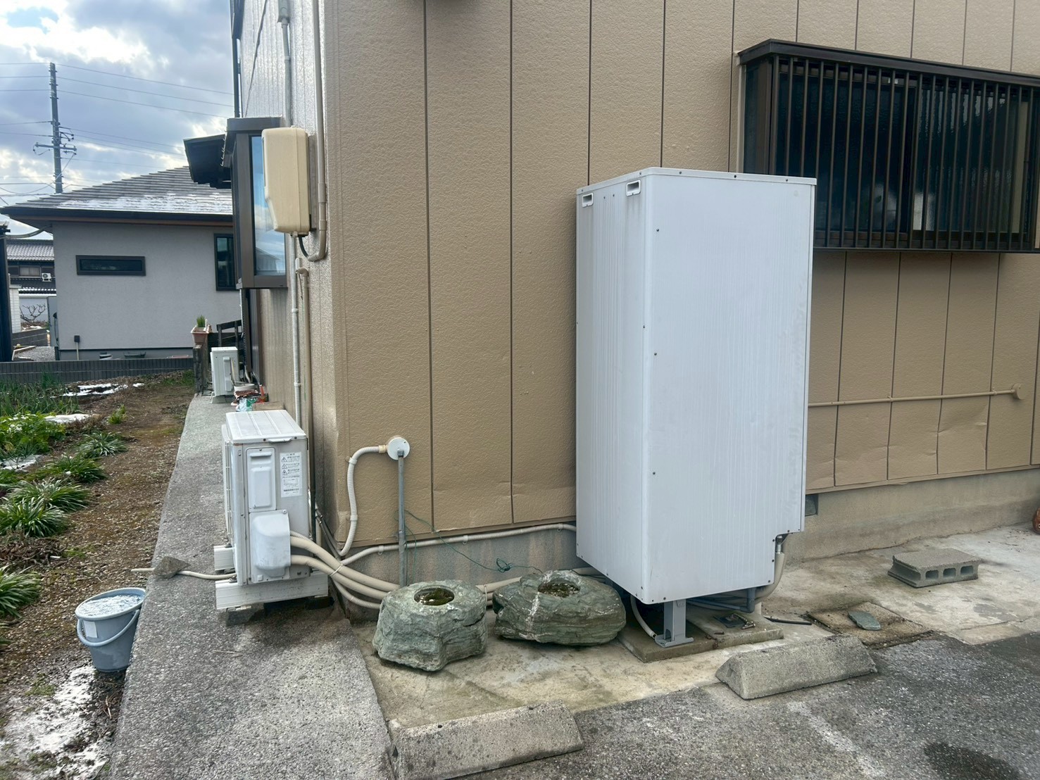 SRT-HP37W4