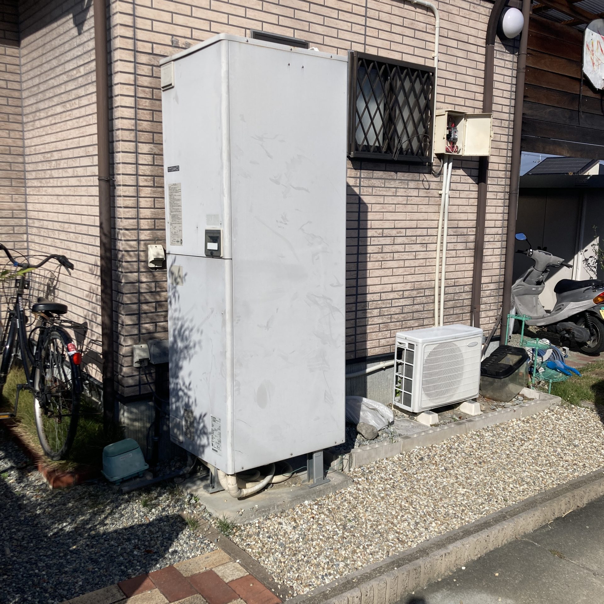 SRT-4668WFU-BL(電気温水器)