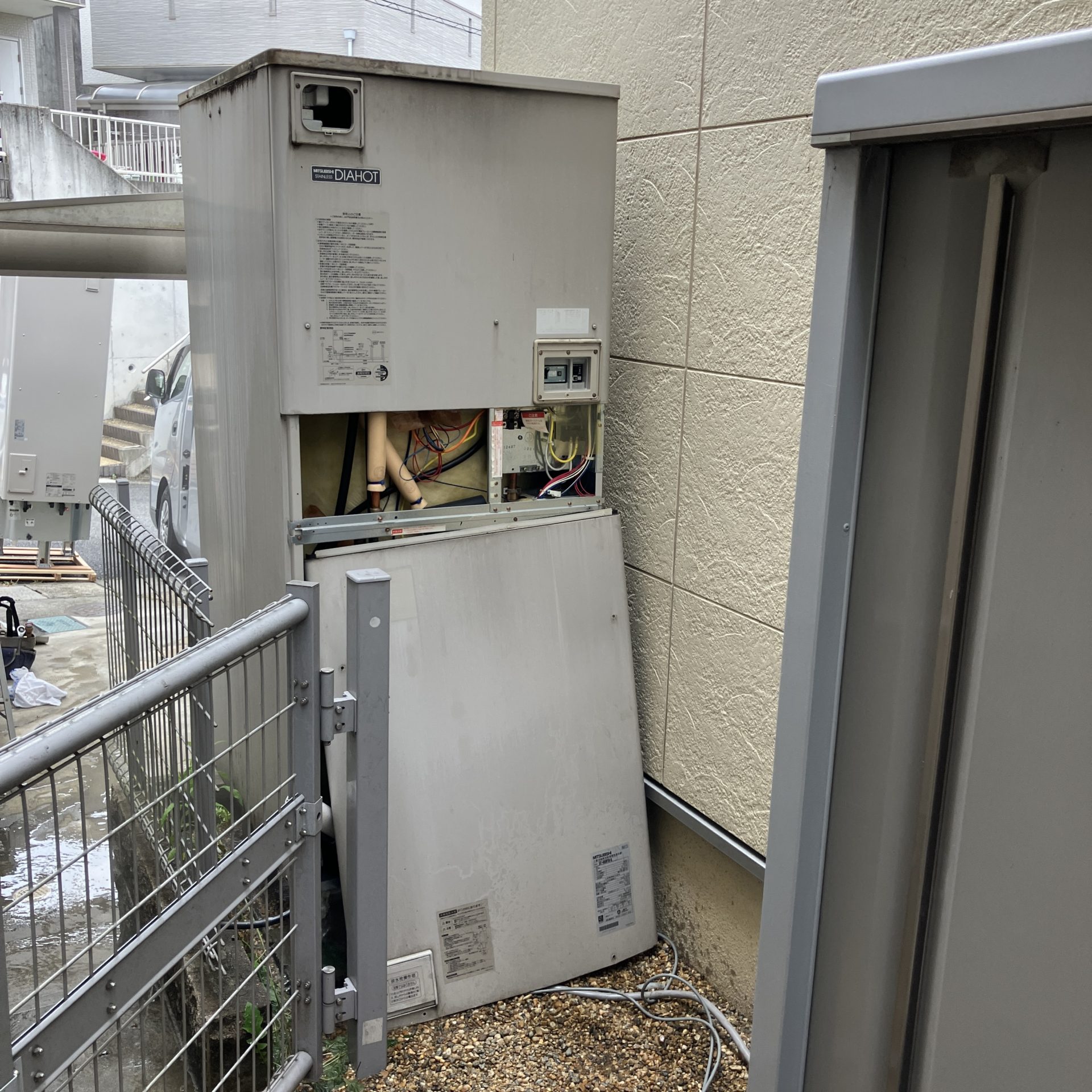 SRT-4668WFUM-BL(電気温水器)