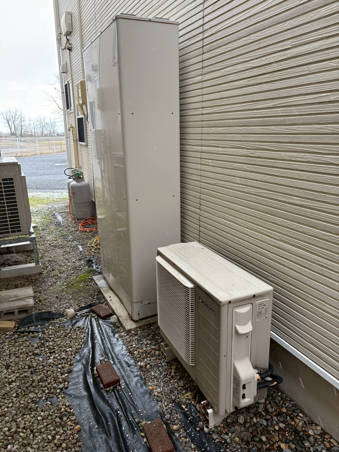 HE-W46EQ（2011年製）