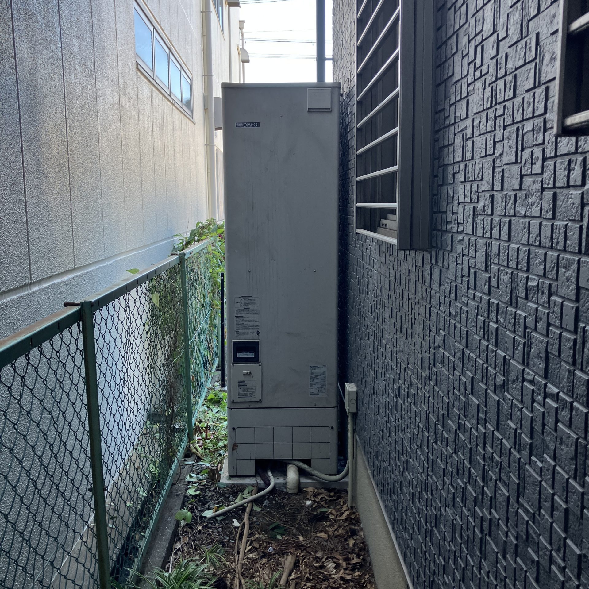 SRT-46W2(電気温水器)