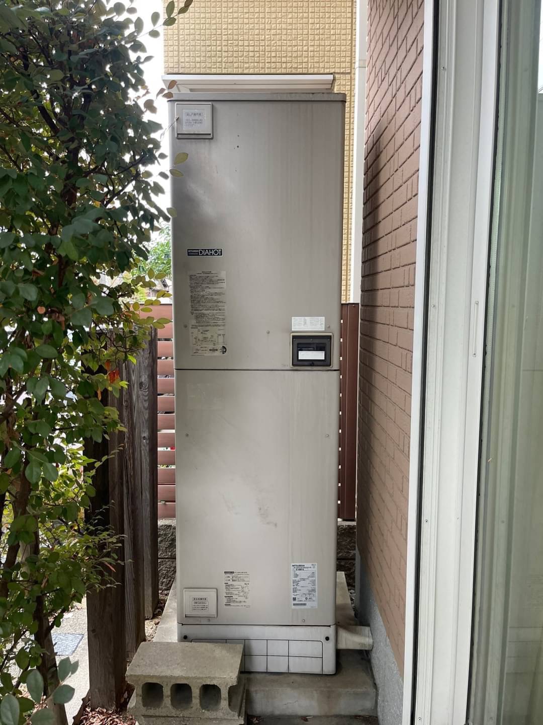 SRT-4668WFU-BL(電気温水器)