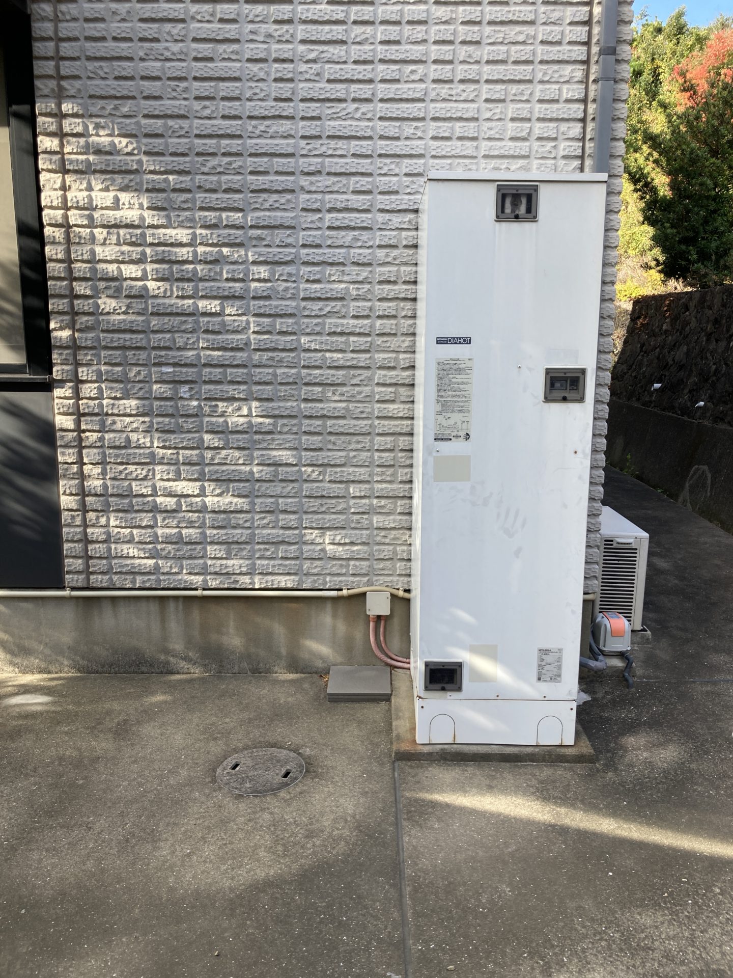 SRT-4667WFU-BL(電気温水器)