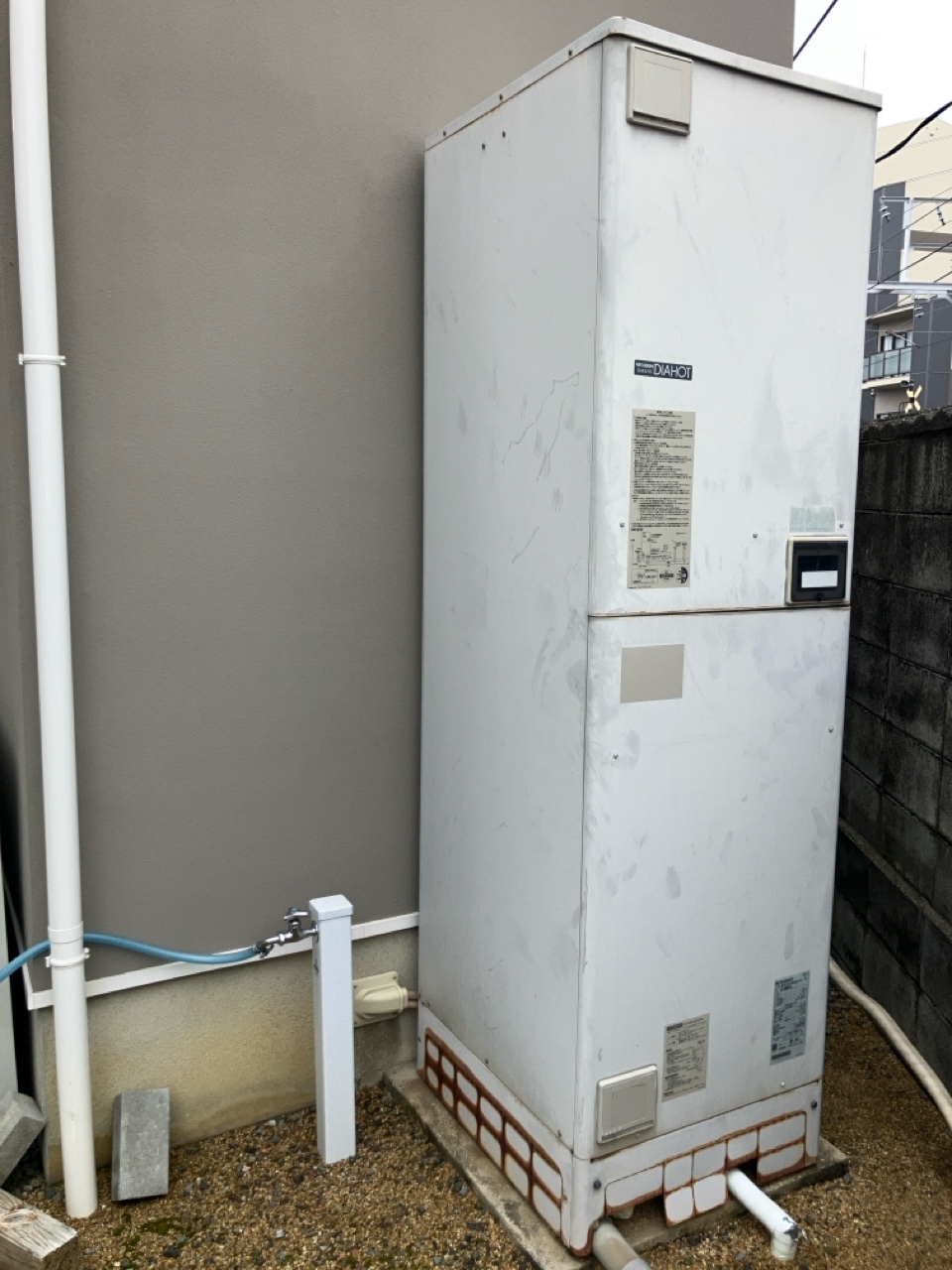 SRT-4668WFU-BL(電気温水器)