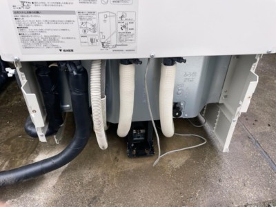 エコキュート交換　配管写真