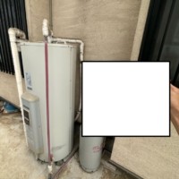 電気温水器　型番不明