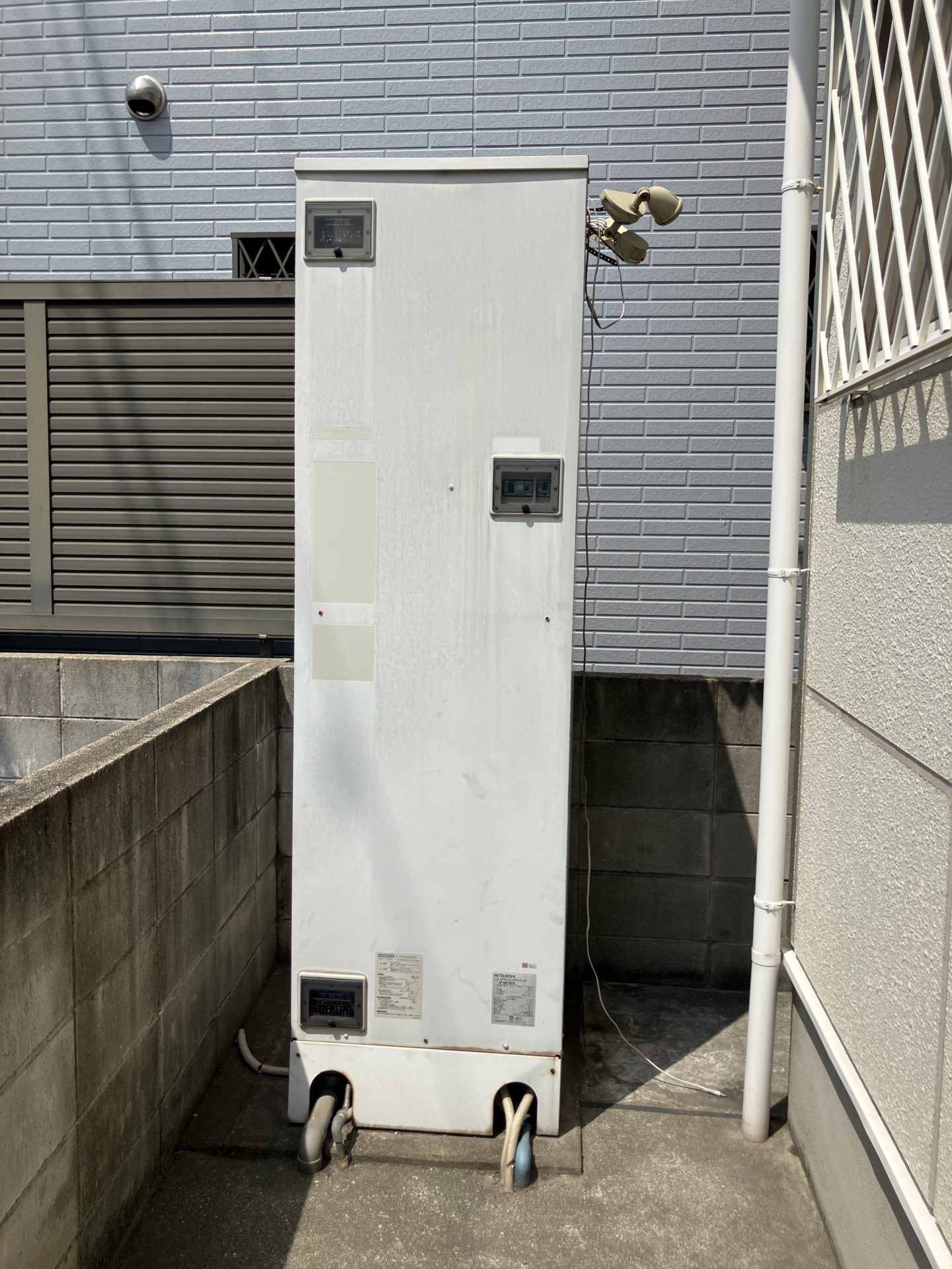 SRT-4666F200V-BL(電気温水器)