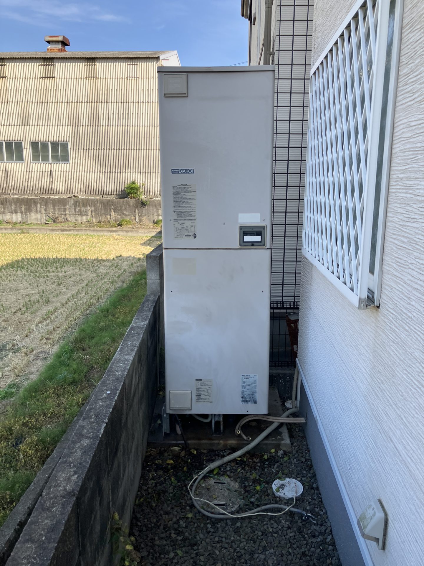 SRT-4668WFU-BL(電気温水器)