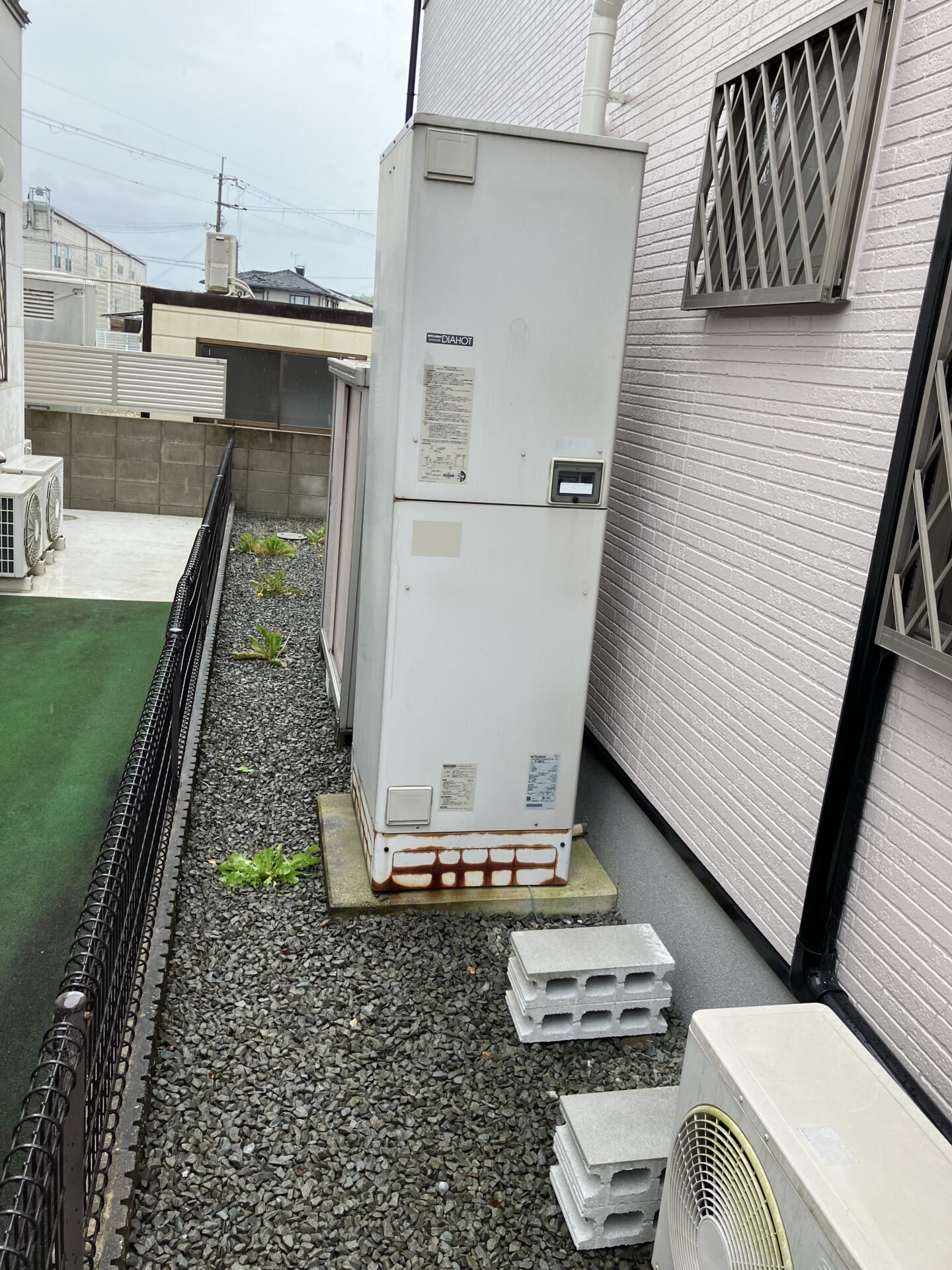 SRT-4668WFU-BL(電気温水器)